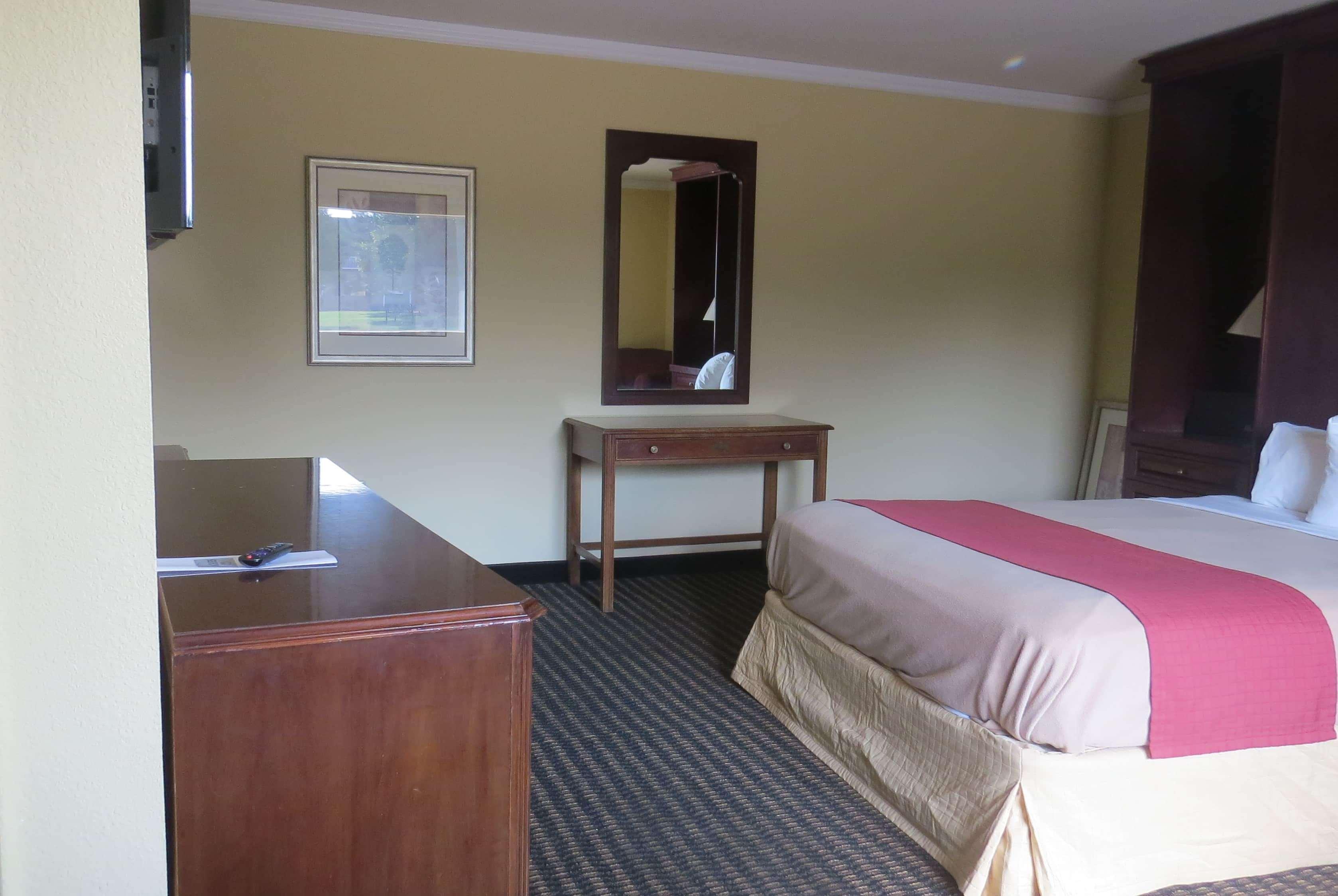 Travelodge By Wyndham Stratton Extérieur photo