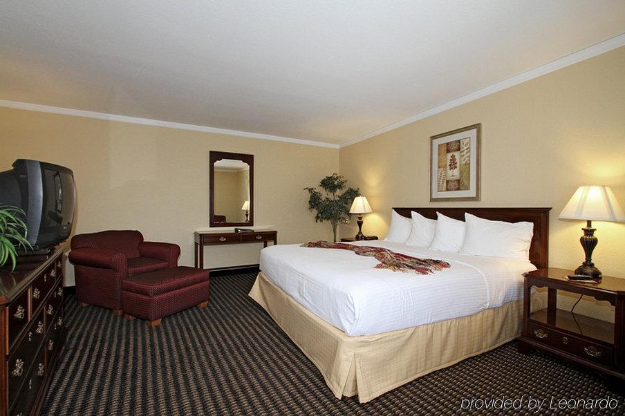Travelodge By Wyndham Stratton Chambre photo