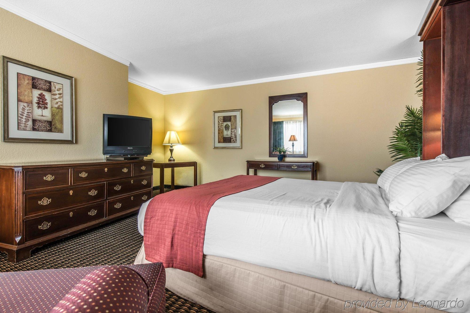Travelodge By Wyndham Stratton Extérieur photo